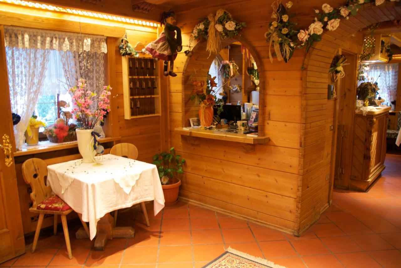 Albergo Genziana San Vigilio Di Marebbe Exterior photo